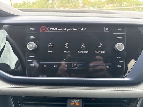 Used 2024 Volkswagen Taos SE FWD image 20