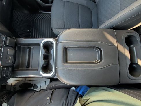 Used 2021 GMC Sierra 1500 Elevation w/ Preferred Package image 22