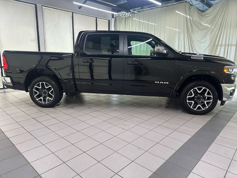 Used 2026 RAM 1500 Laramie AWD/4WD image 9