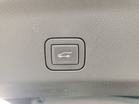 Used 2025 GMC Yukon Denali w/ Denali Reserve Package AWD/4WD image 37