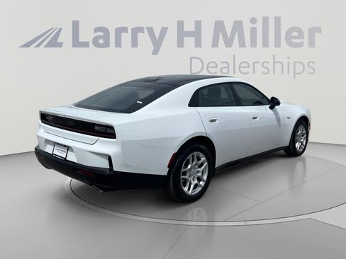 New 2026 Dodge Charger R/T AWD/4WD image 5