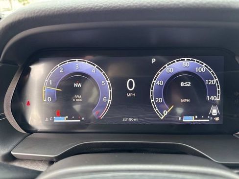 Used 2023 Jeep Grand Cherokee Limited w/ Black Appearance Package image 28