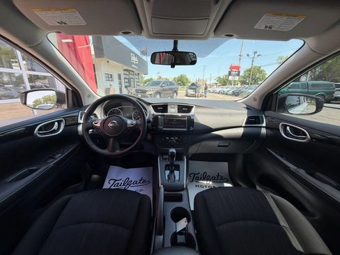 Used 2019 Nissan Sentra SV FWD image 17