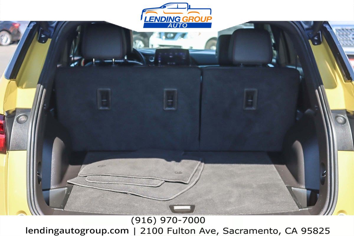 Used 2023 Chevrolet Blazer RS w/ Driver Confidence II Package FWD image 23