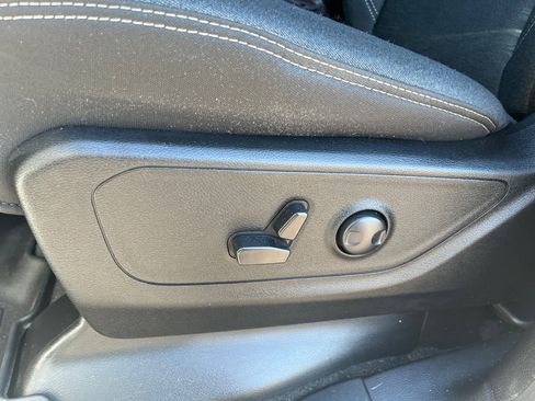 Used 2025 RAM 1500 Big Horn image 15