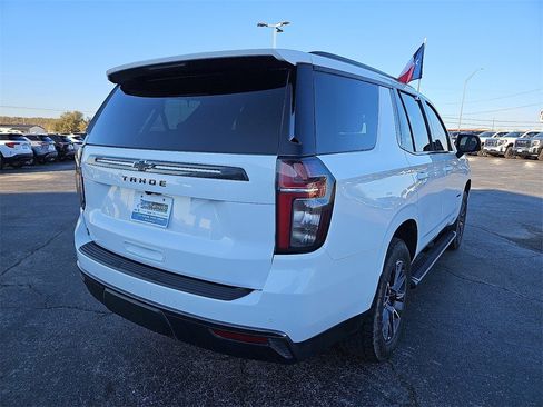 Used 2022 Chevrolet Tahoe Z71 w/ Z71 Off-Road Package image 6