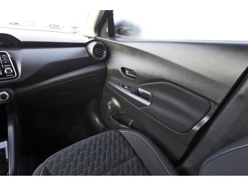 Used 2021 Nissan Kicks S image 13