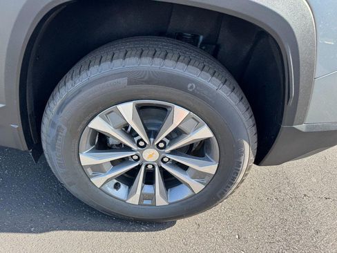 New 2027 Chevrolet Equinox LT AWD/4WD image 31