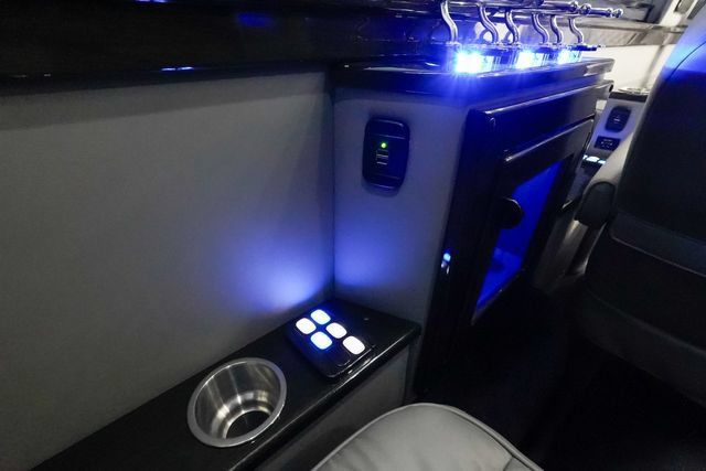 Used 2018 Mercedes-Benz Sprinter 3500 image 73
