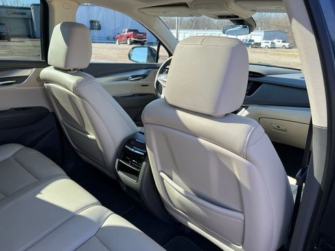 Used 2019 Cadillac XT5 Premium Luxury image 17
