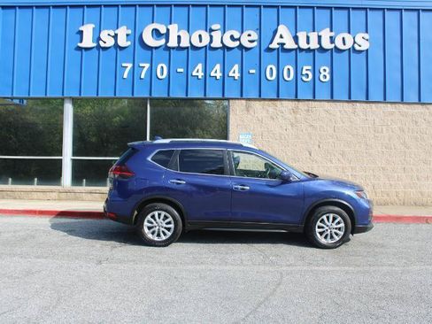 Used 2020 Nissan Rogue SV FWD image 19