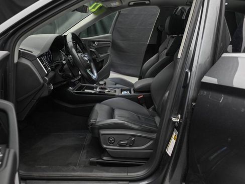 Used 2022 Audi Q5 e Premium w/ Convenience Package image 26