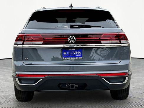 New 2026 Volkswagen Atlas Cross Sport SE FWD image 5