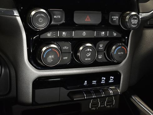 Used 2020 RAM 1500 Laramie image 21