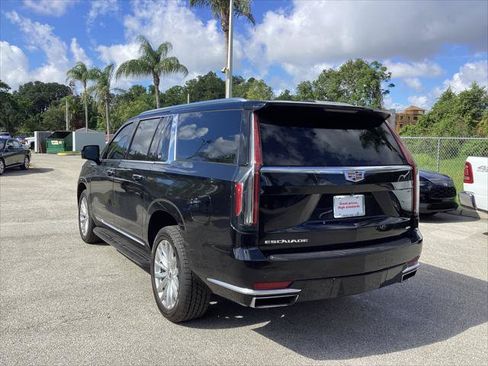 Used 2022 Cadillac Escalade ESV Luxury RWD image 13