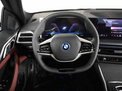 New 2026 BMW i4 eDrive40 w/ Parking Assistance Package RWD image 3