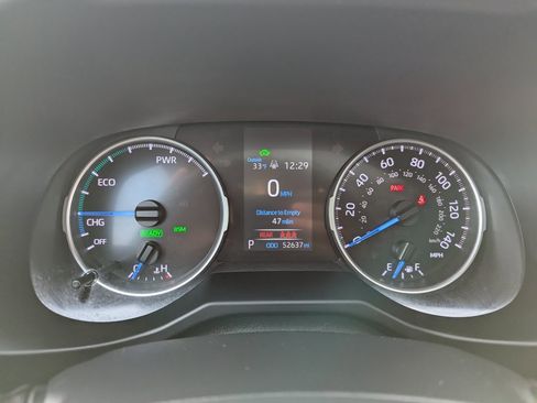 Used 2020 Toyota RAV4 XLE image 24