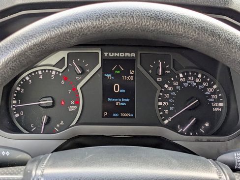 Used 2022 Toyota Tundra SR5 w/ SR5 Convenience Package image 20