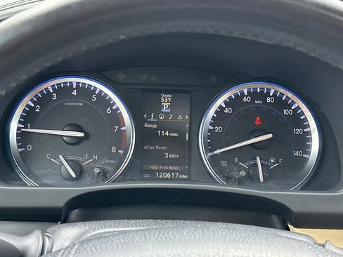 Used 2015 Toyota Highlander XLE image 26