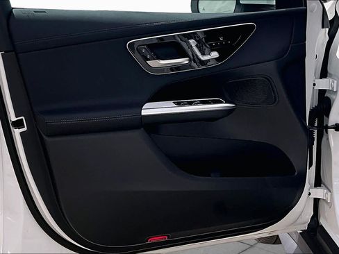 Certified 2025 Mercedes-Benz GLC 300 4MATIC w/ AMG Line image 21