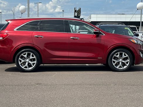 Used 2017 Kia Sorento SX AWD/4WD image 3