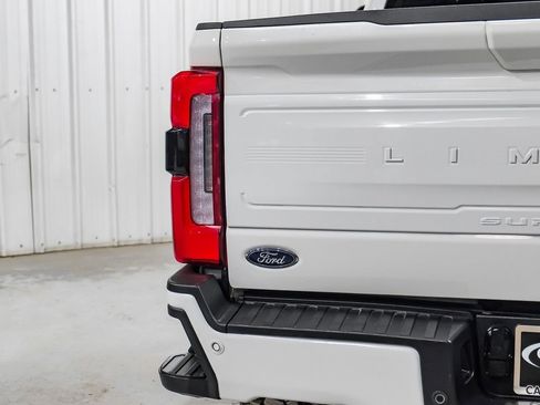 Used 2024 Ford F350 Limited w/ FX4 Off-Road Package AWD/4WD image 53
