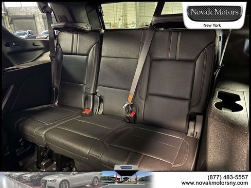 Used 2022 Chevrolet Tahoe RST w/ Luxury Package AWD/4WD image 14