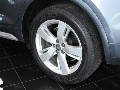 Used 2019 Audi Q5 2.0T Premium Plus w/ Premium Plus Package AWD/4WD image 42