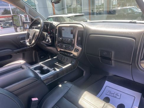 Used 2015 GMC Sierra 3500 Denali w/ Duramax Plus Package AWD/4WD image 13