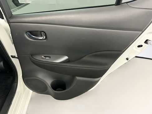 Used 2023 Nissan Leaf S FWD image 30
