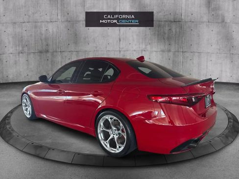 Used 2019 Alfa Romeo Giulia Ti Sport w/ Quick Order Package 22U Sport RWD image 7