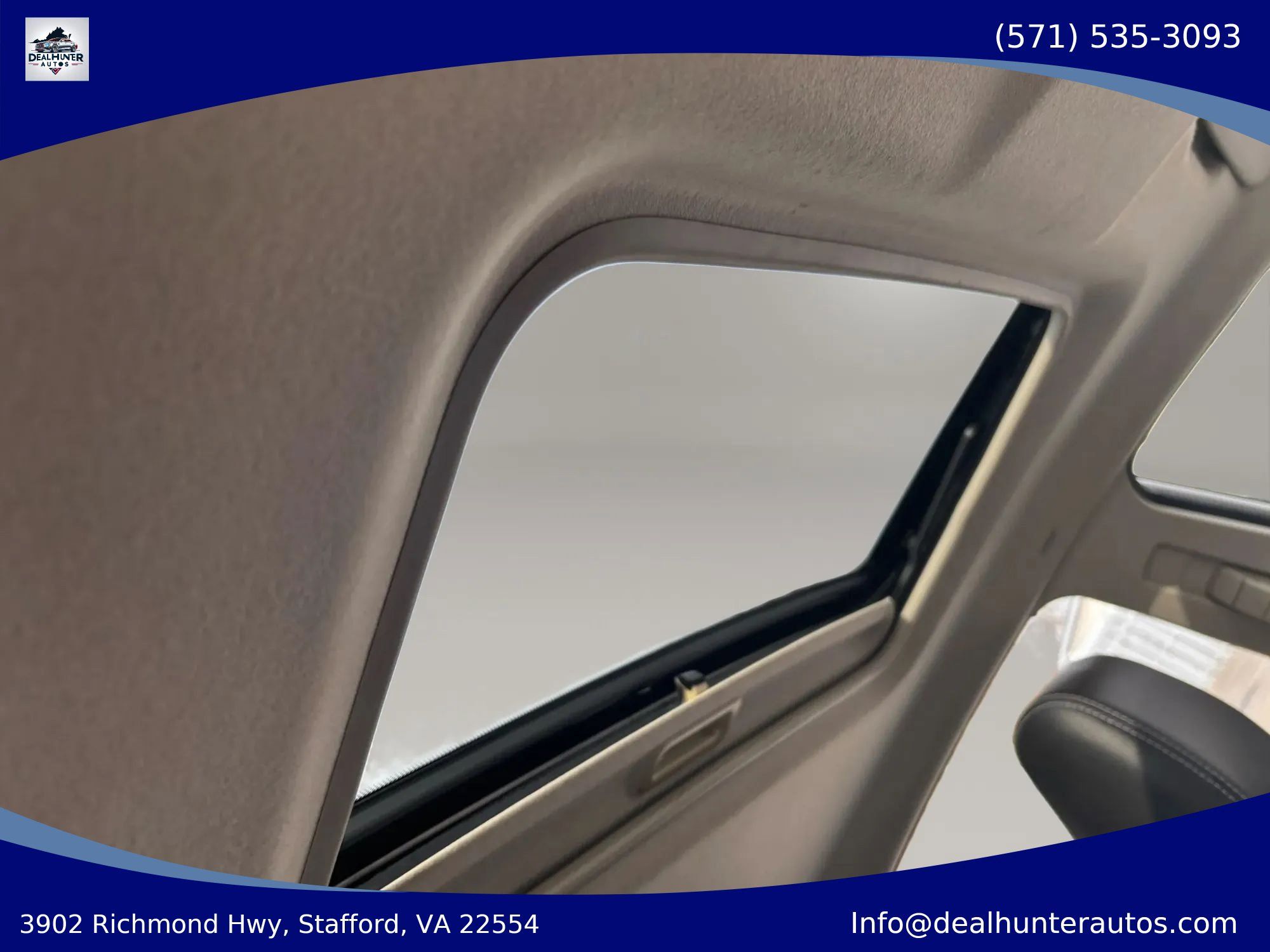 Used 2016 Ford Fiesta Titanium FWD image 17