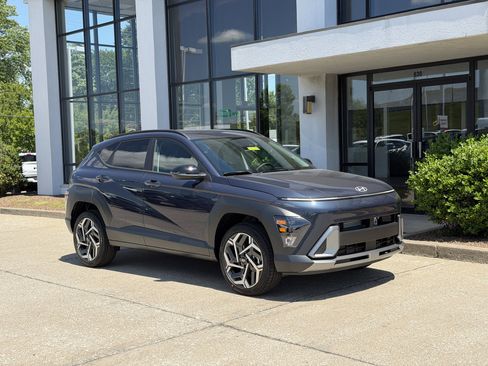 New 2026 Hyundai Kona SEL Premium AWD/4WD image 2
