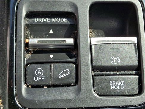 Used 2023 Honda Pilot Touring image 28