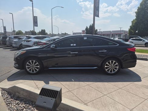 Used 2017 Hyundai Sonata Limited w/ Ultimate Package 04 FWD image 8