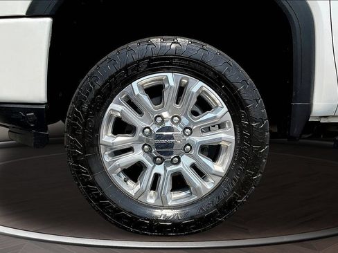 Used 2021 GMC Sierra 2500 Denali AWD/4WD image 39