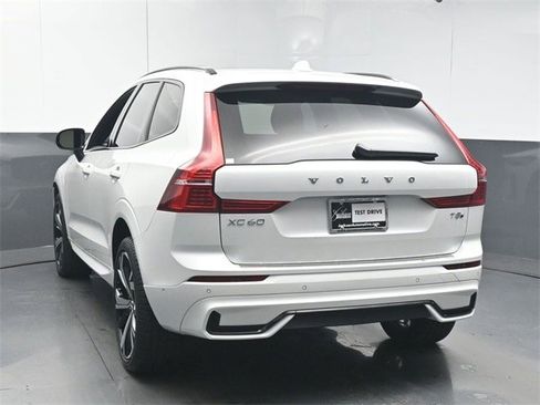 Certified 2025 Volvo XC60 T8 Ultra w/ Protection Package Premier image 6
