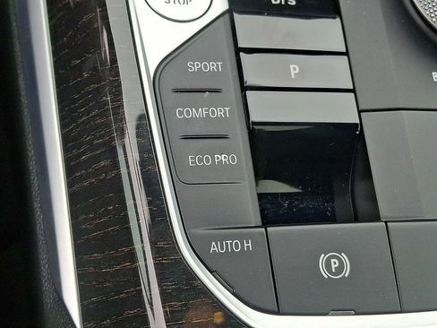 Used 2023 BMW 330i xDrive Sedan w/ Driving Assistance Package AWD/4WD image 22
