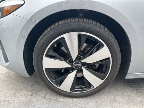 Used 2025 Audi A5 2.0T Premium w/ Convenience Package AWD/4WD image 4