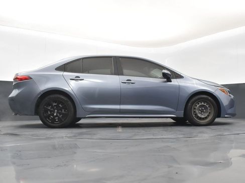 Used 2021 Toyota Corolla LE image 16