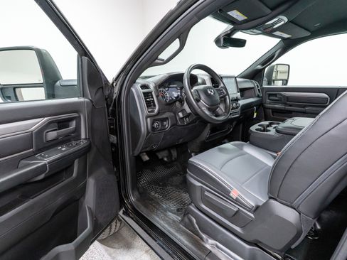 Used 2023 RAM 3500 Tradesman image 14