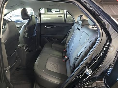 Used 2024 Kia Niro Wind FWD image 11