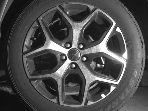 Used 2025 Jeep Compass Limited image 11