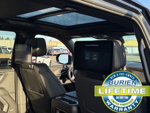 Used 2023 Chevrolet Suburban Z71 w/ Z71 Off-Road Package image 24