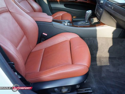 Used 2011 BMW 335i xDrive Sedan AWD/4WD image 33