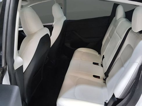 Used 2023 Tesla Model Y Performance AWD/4WD image 25