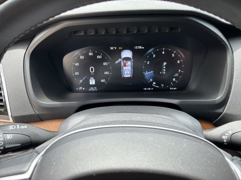 Used 2021 Volvo XC90 T6 Momentum w/ Advanced Package AWD/4WD image 21