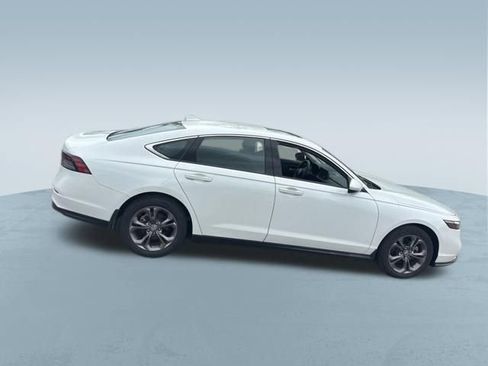 Used 2024 Honda Accord EX image 9