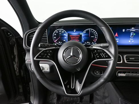 Certified 2025 Mercedes-Benz GLE 450e 4MATIC image 2