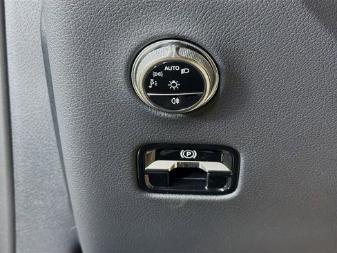 New 2026 Mercedes-Benz GLC 300 4MATIC image 11